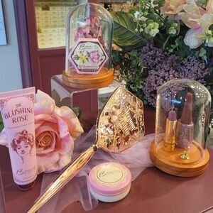 Besame Brightening Vanilla Rose Powder